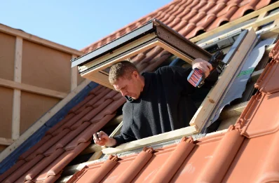 Pose de fenêtres de toit Velux à Boqueho